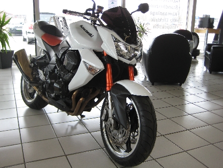KAWASAKI 145_4.jpg